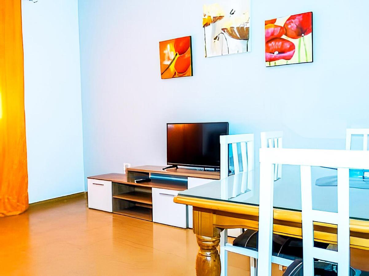 Apartamentos Garaje & Aire & Wifi & Solo Familias Y Parejas コニル・デ・ラ・フロンテラ エクステリア 写真